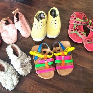 Baby Toddler Girl shoe lot bundle slippers sandals sneakers Robeez Stride Rite